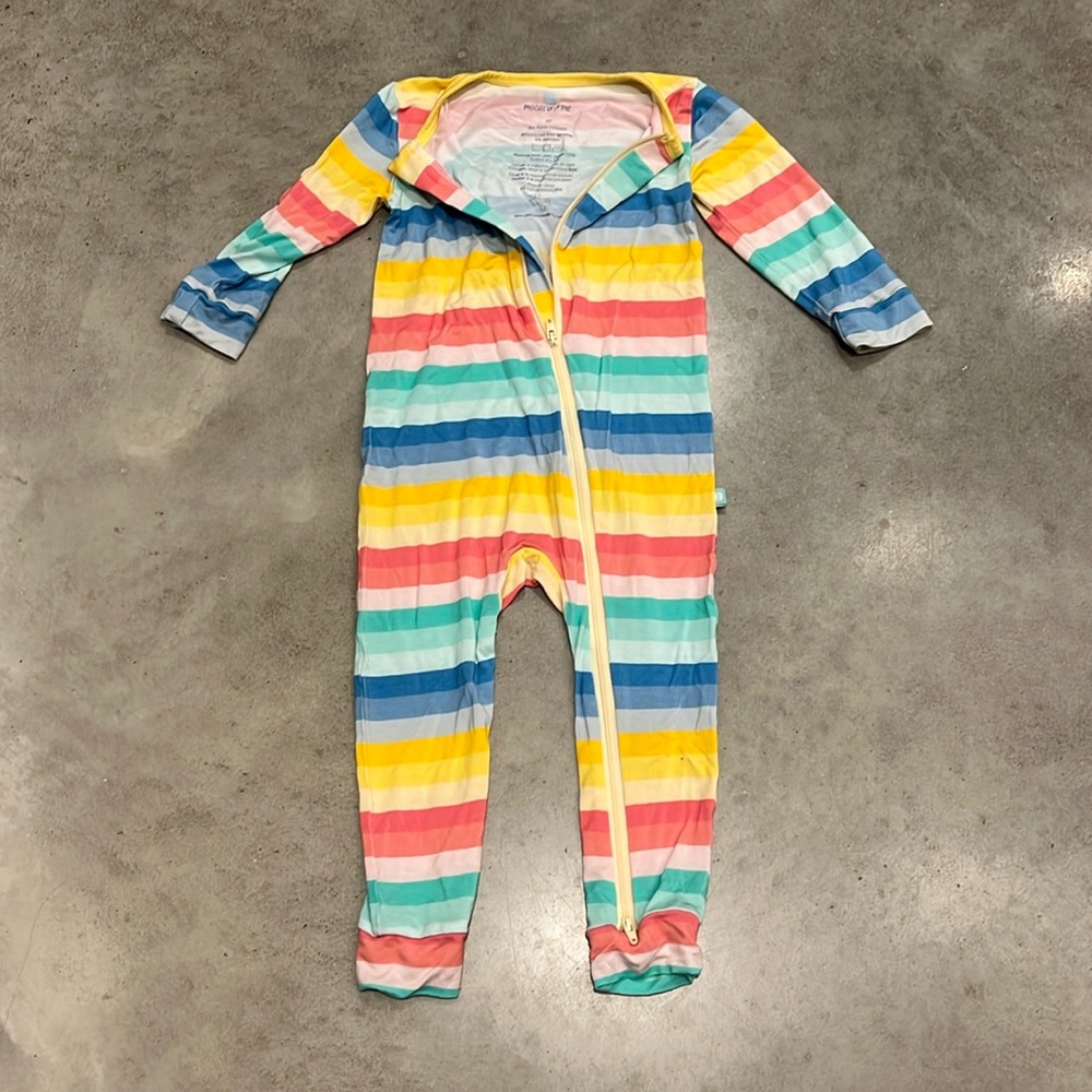 Macaron + me bamboo pyjama onesie size 3